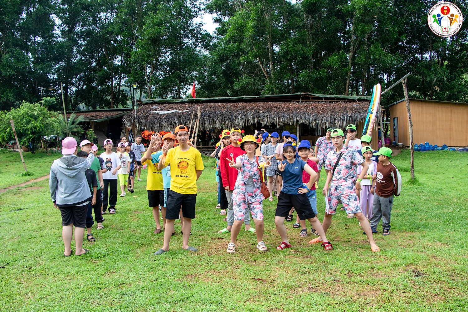 ca doan thien than nhom junior hanh huong bac ai gia ngoai 2