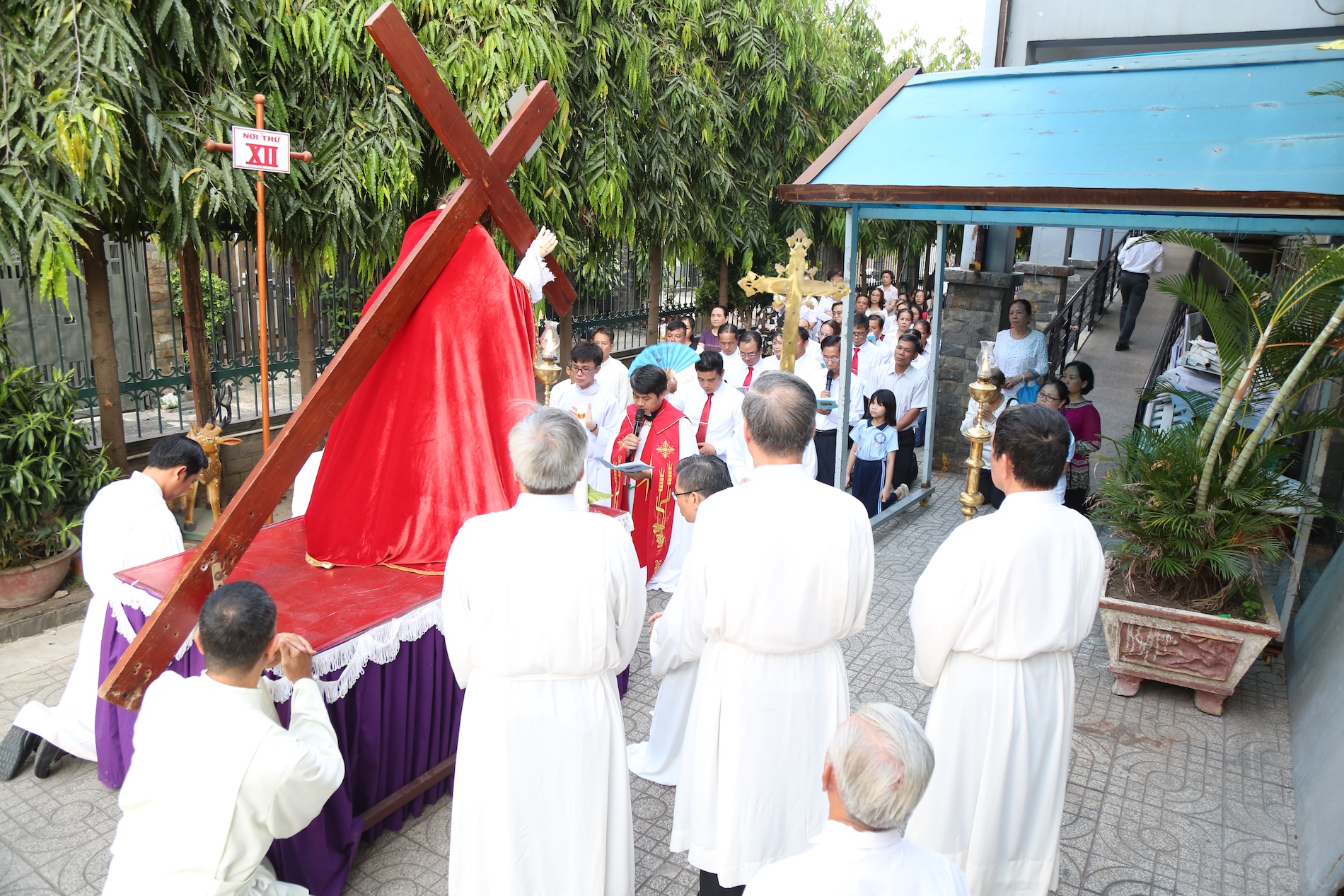 dang thanh gia thu sau tuan thanh 13 1