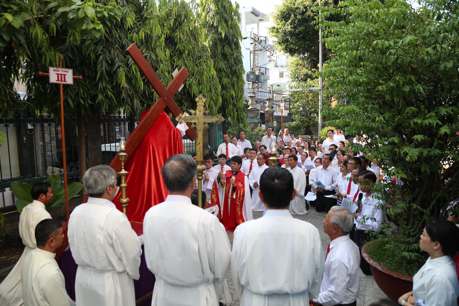 dang thanh gia thu sau tuan thanh 4