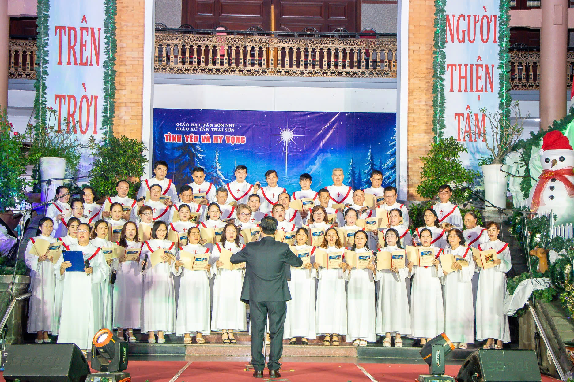 dem canh thuc giang sinh 2025 16