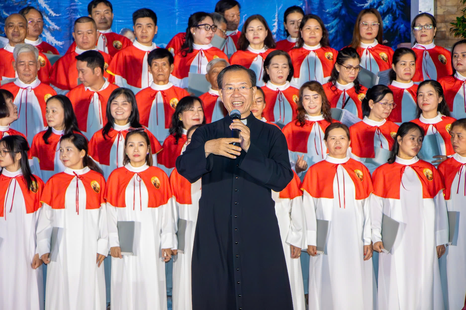 dem canh thuc giang sinh 2025 3