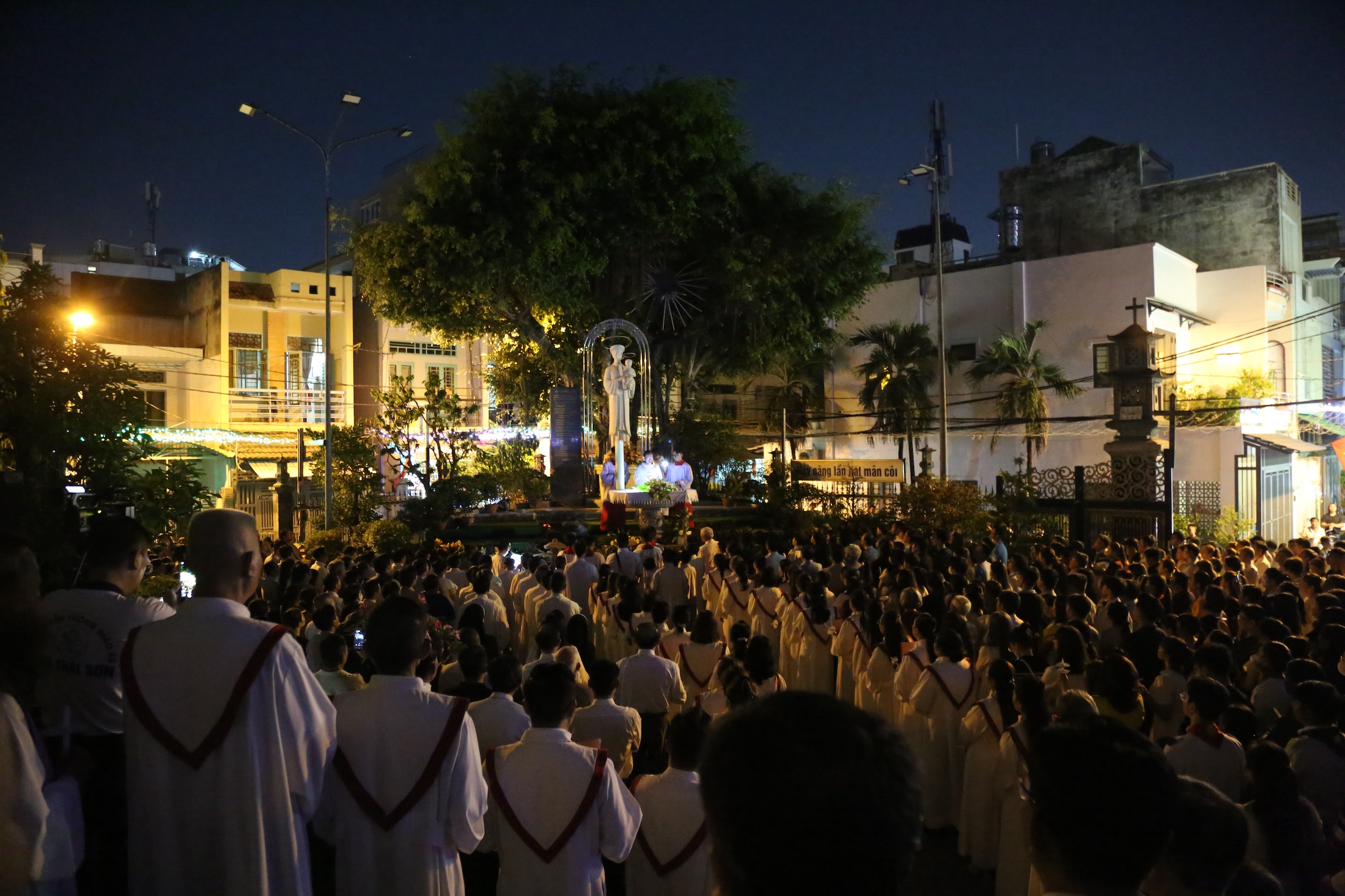 dem vong phuc sinh thu bay tuan thanh 2026 1