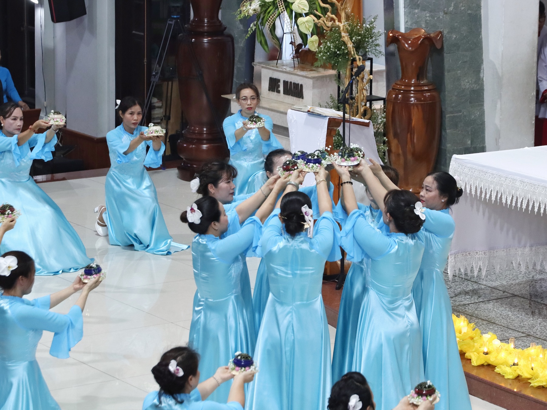 giao xu tan thai son khai mac thang hoa kinh duc me maria 5