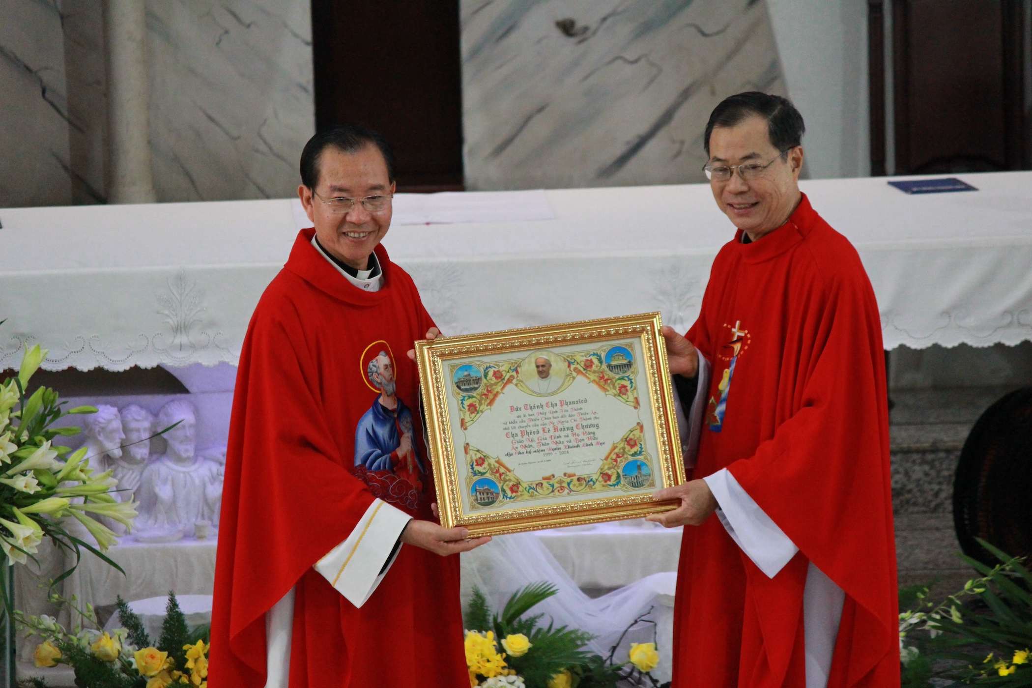 kinh trong the hai thanh tong do phero va phaolo va le ta on mung ngan khanh linh muc cha phero le hoang chuong luc 9g30 ngay 29 6 2024 4