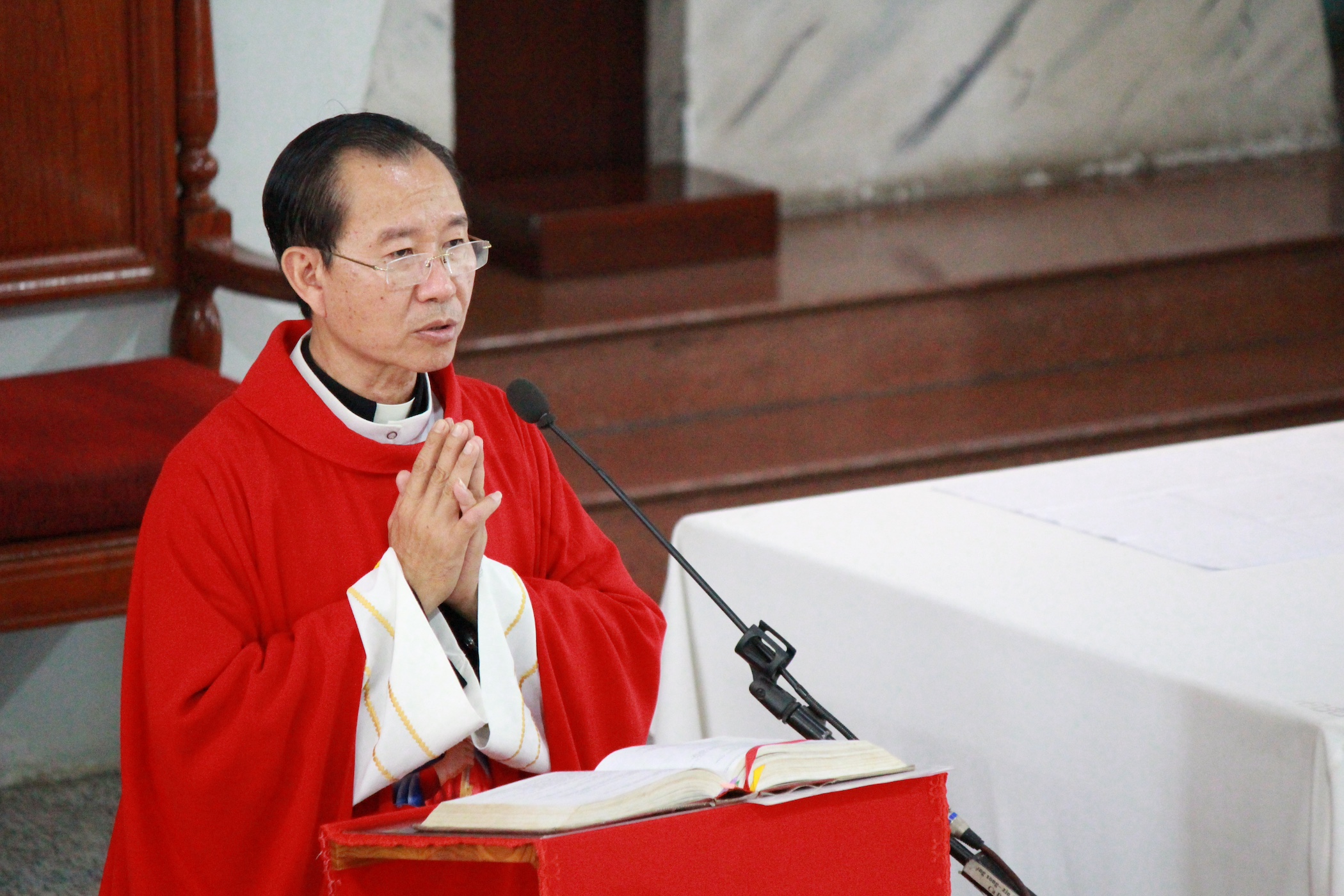 kinh trong the hai thanh tong do phero va phaolo va le ta on mung ngan khanh linh muc cha phero le hoang chuong luc 9g30 ngay 29 6 2024 6