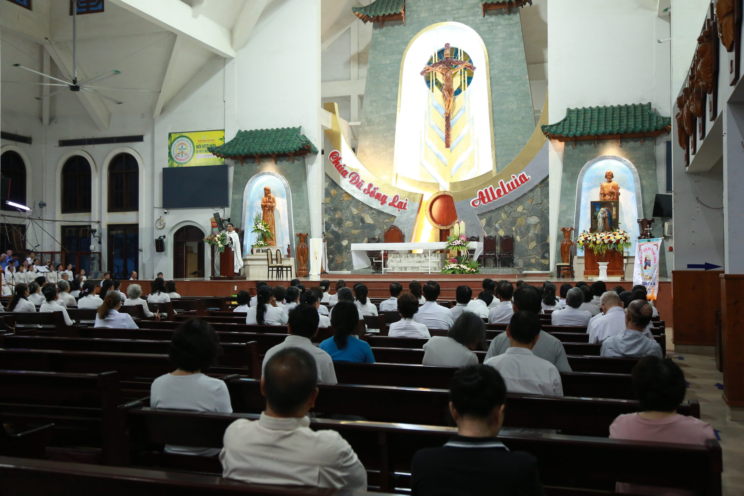 le kinh duc maria di tham vieng 31 5 2026 6o3a8731 scaled