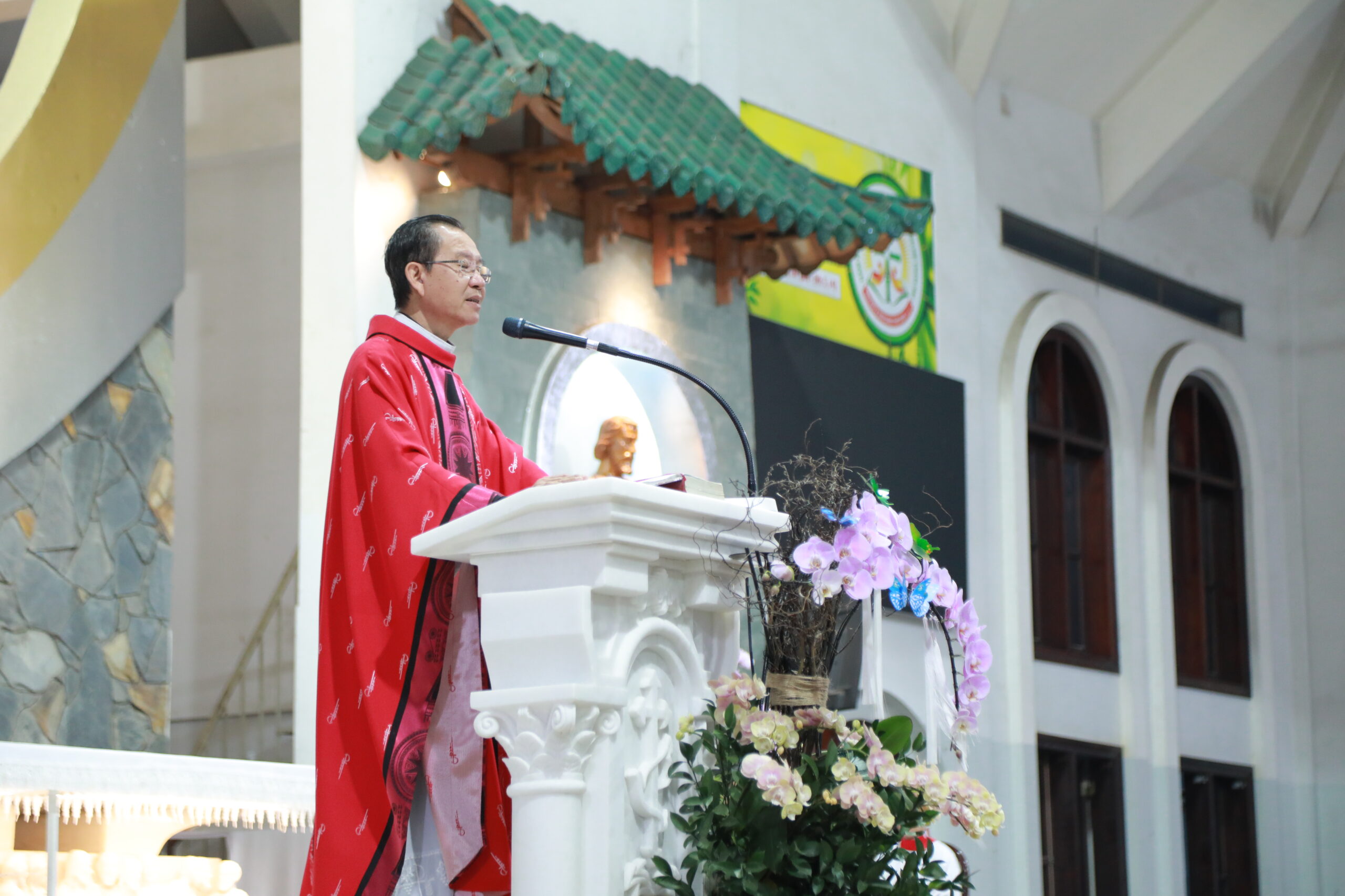 le nho thanh gioan tay gia bi tram quyet bon mang gia dinh gioan tuong tro 3f4a2301 scaled
