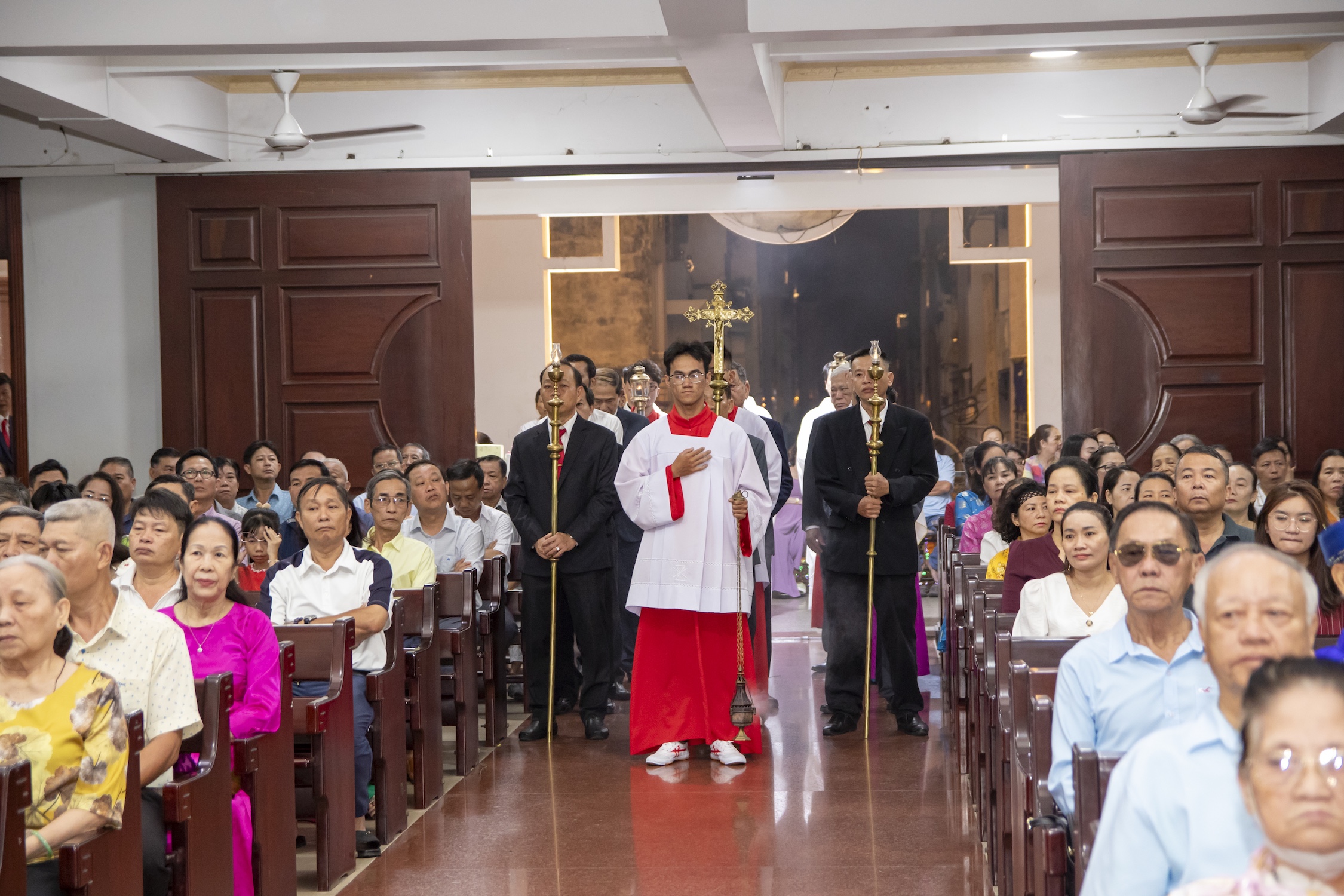 mong hai tet kinh nho to tien va ong ba cha me 2