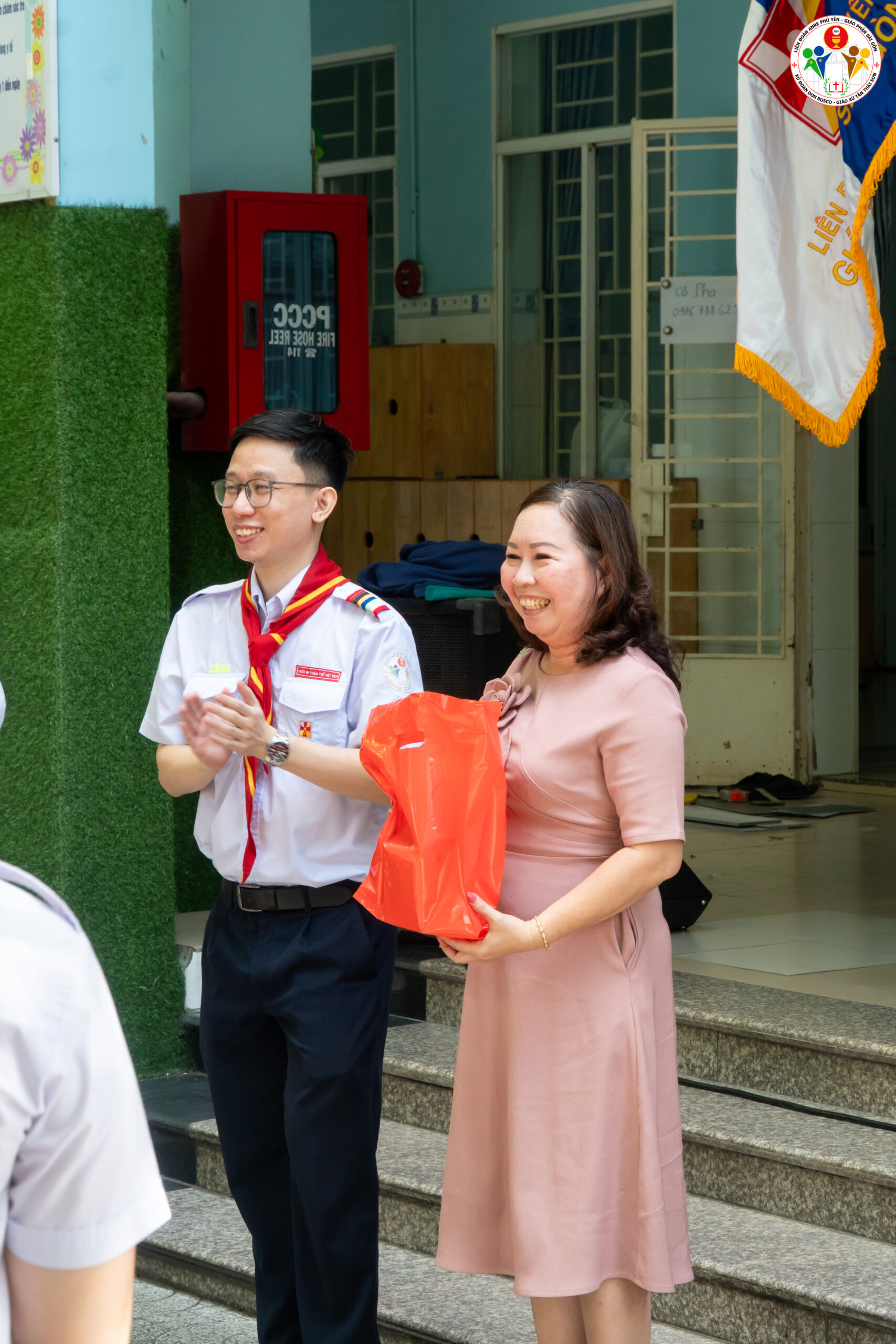 mua he ben chua trai nganh au 2026 trai au 08 scaled