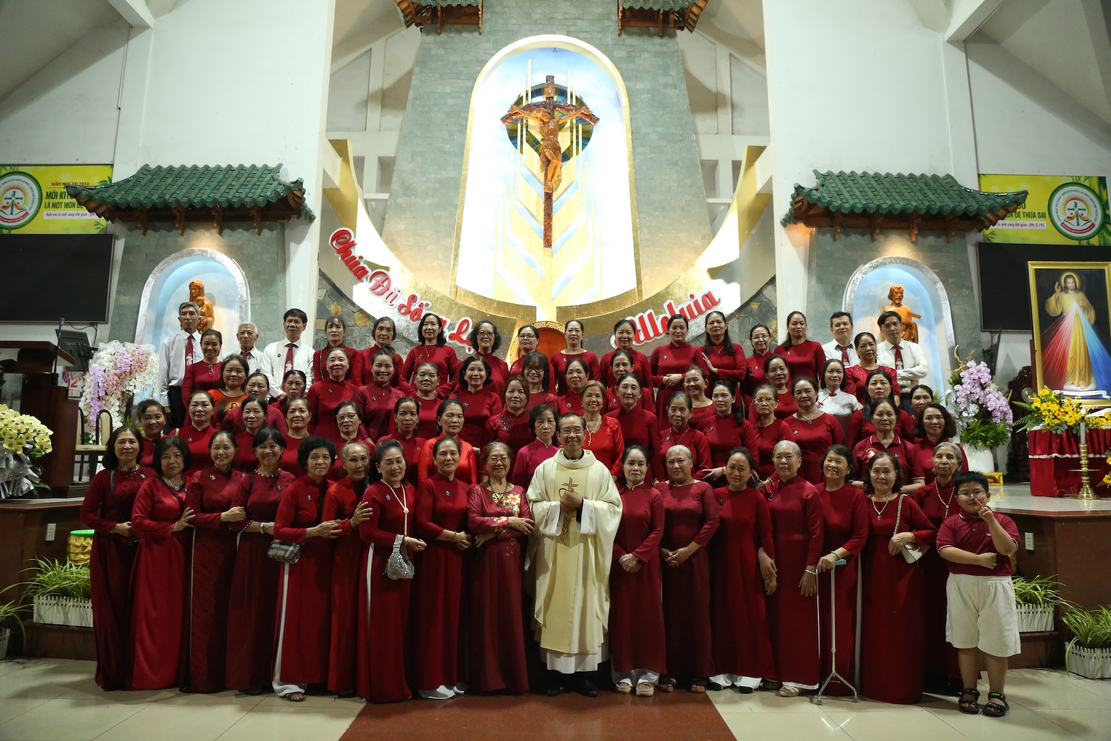 mung kinh long thuong xot chua chua nhat ii phuc sinh 6o3a8588