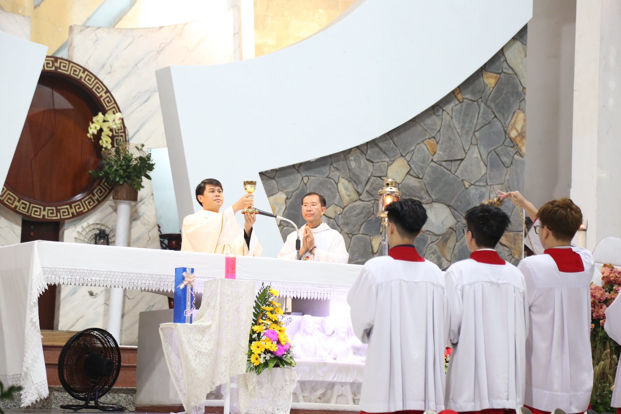 mung kinh thanh tam chua giesu bon mang gia dinh phat ta thanh tam giao xu tan thai son 5