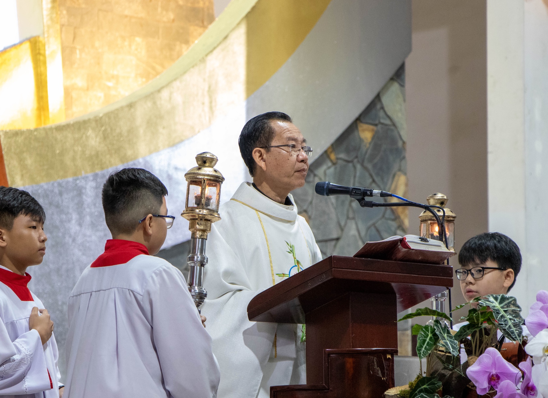 tet nguyen dan thanh le tan nien 2