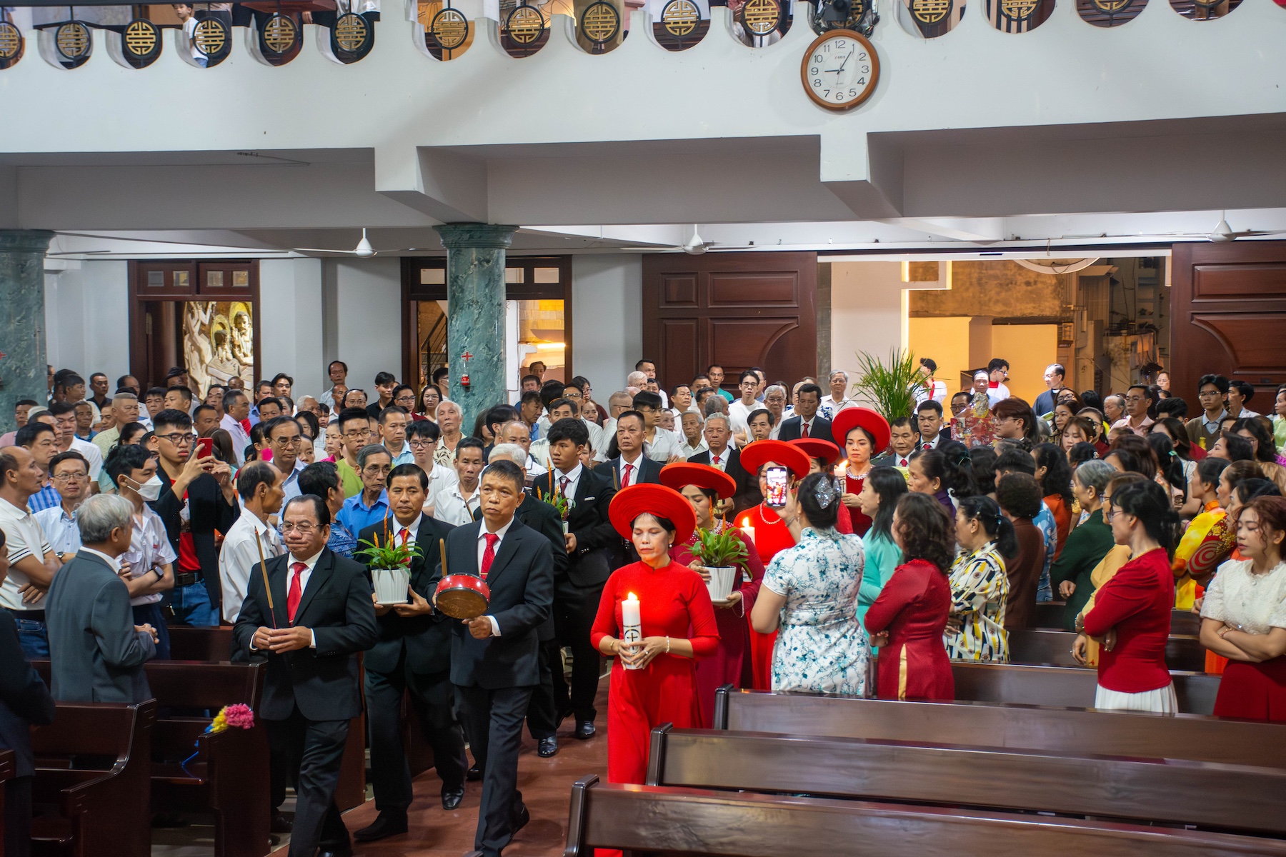 thanh le giao thua at ty 2025 binh ngo 2026 1