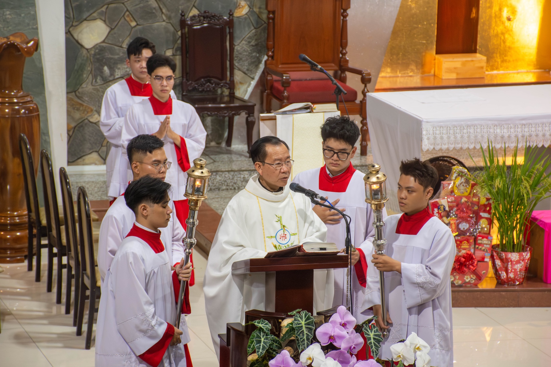 thanh le giao thua at ty 2025 binh ngo 2026 6