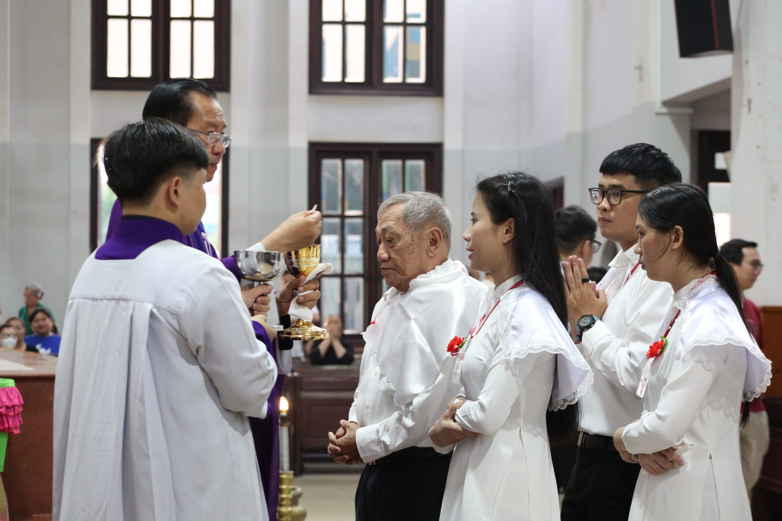 thanh le ta on ket thuc lop giao ly hon nhan du tong khoa 22025 va cu hanh cac bi tich khai tam kito giao 9 scaled