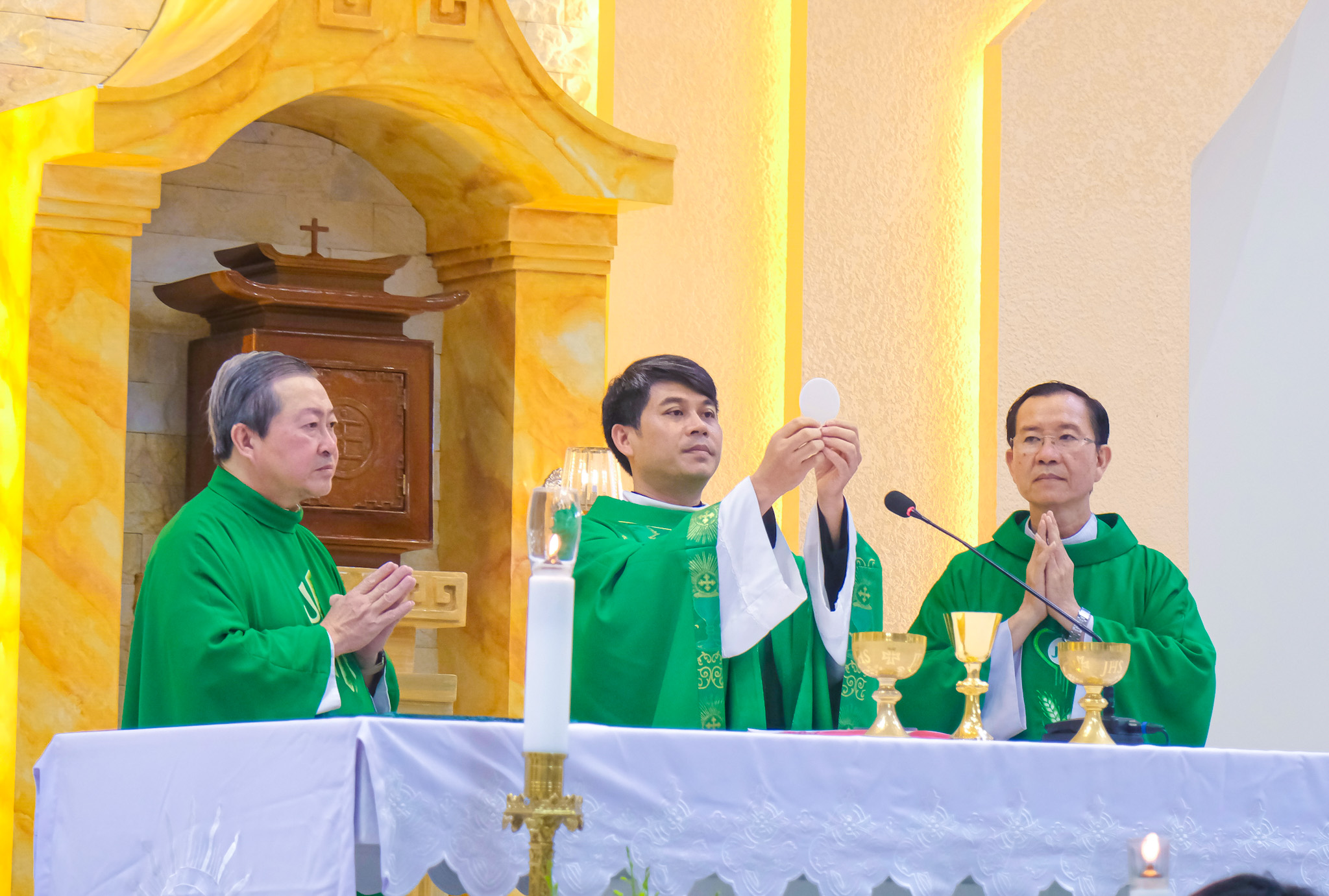 thanh le ta on va khoi dau su vu moi cha gioan baotixita tran nhat thanh tai giao xu phu hanh 4