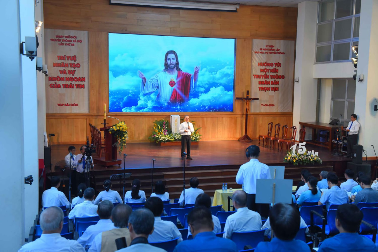 tong giao phan sai gon cu hanh ngay the gioi truyen thong xa hoi lan thu 58 tt1