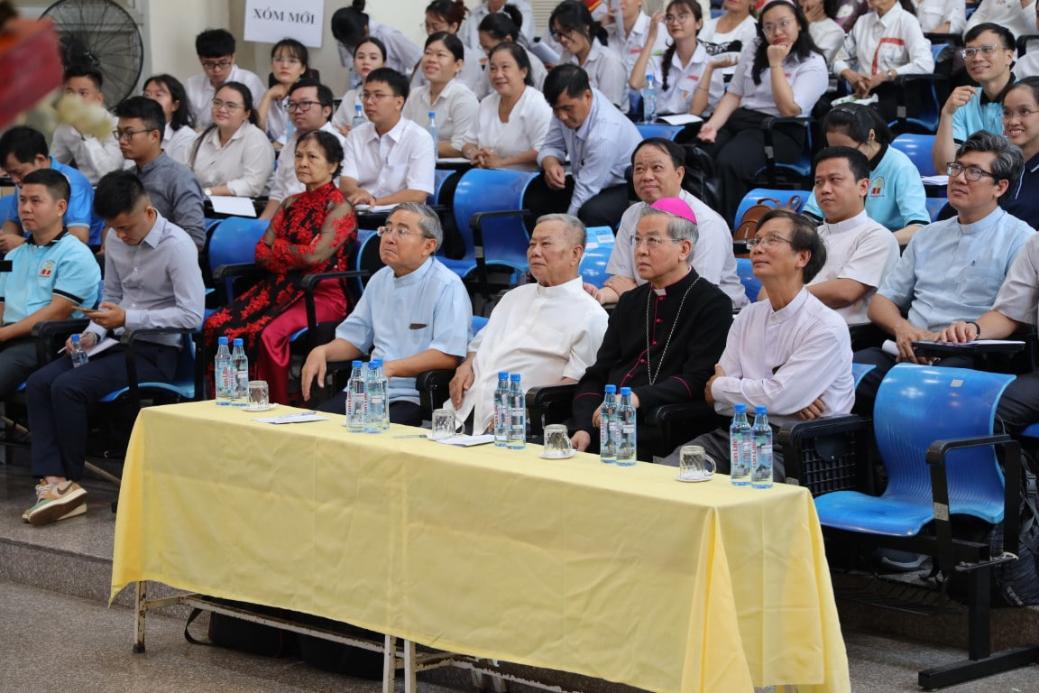 tong giao phan sai gon cu hanh ngay the gioi truyen thong xa hoi lan thu 58 tt2